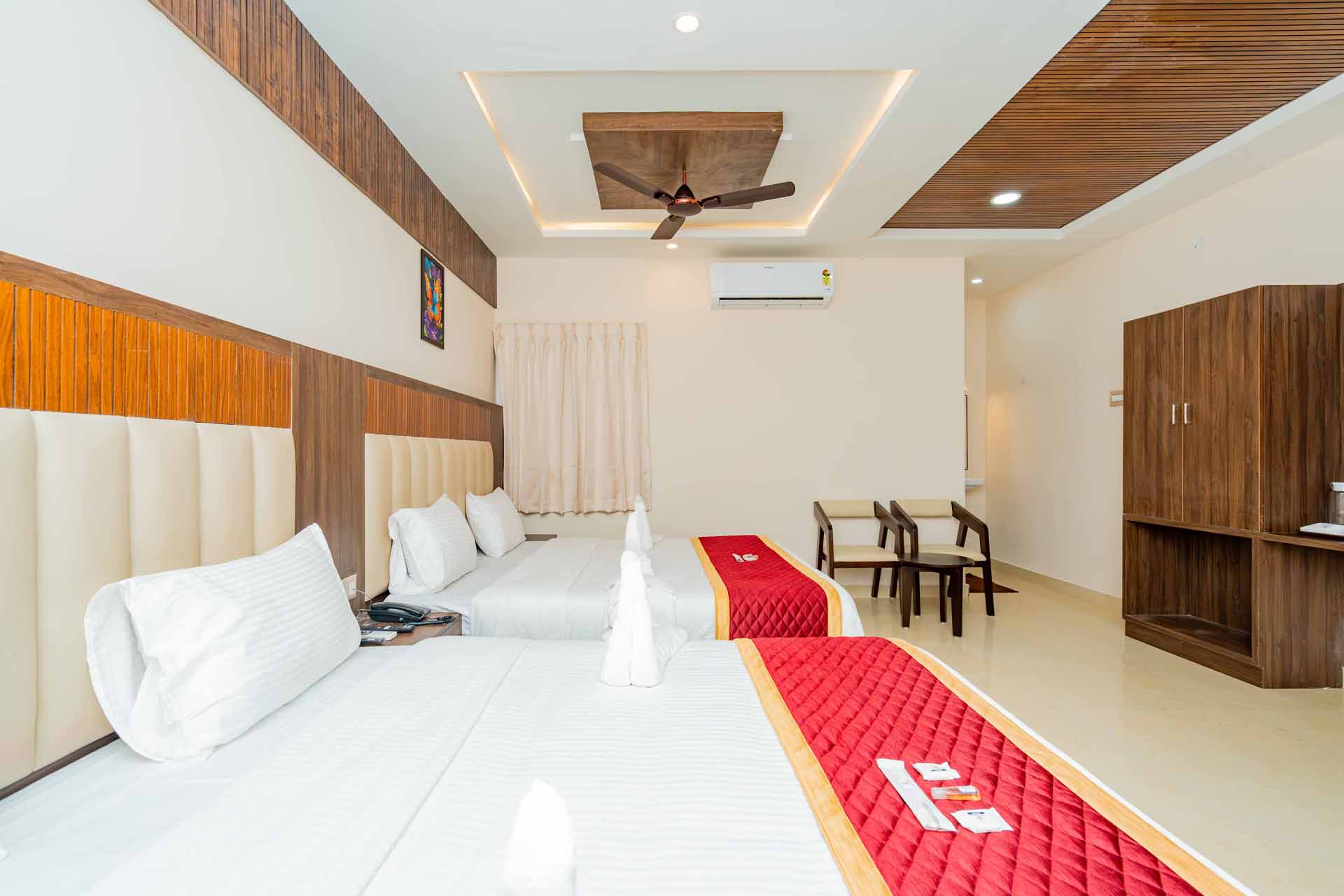 Triple Bed Room